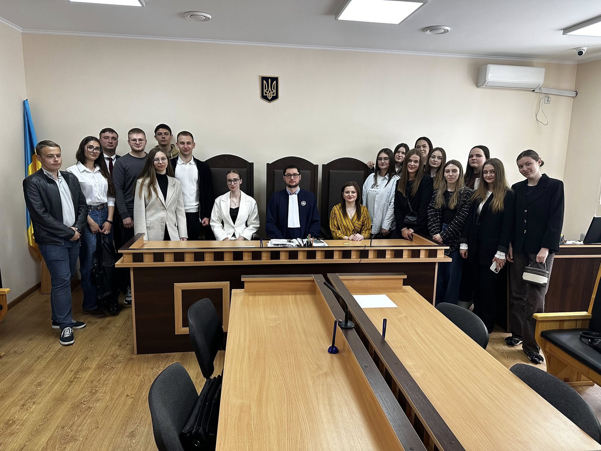 Студенти юридичного факультету відвідали Хмельницький окружний адміністративний суд